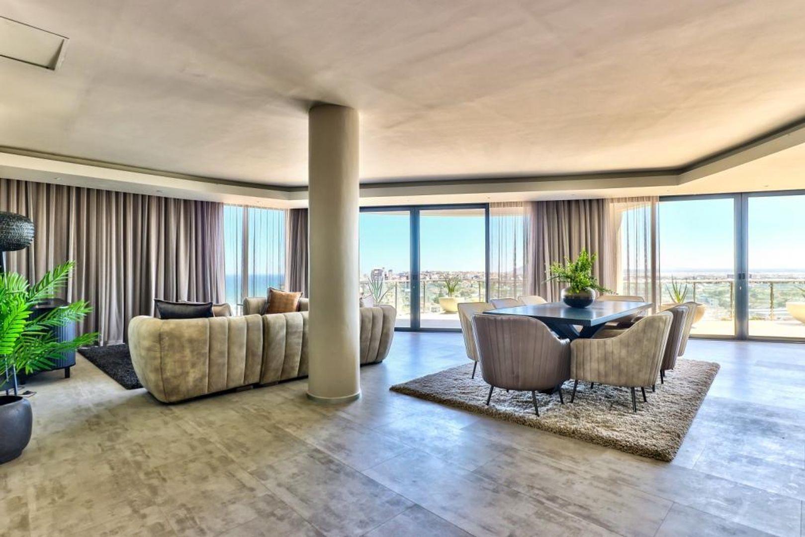 4 Bedroom Property for Sale in Bloubergrant Western Cape